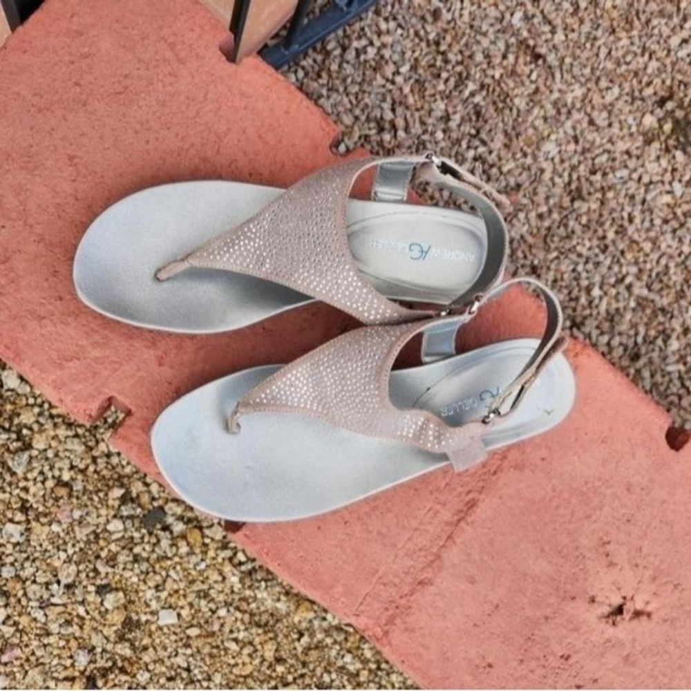 Andrew Geller Womens Rhinestone Wedge Thong Sandals Taupe Silver Slingback